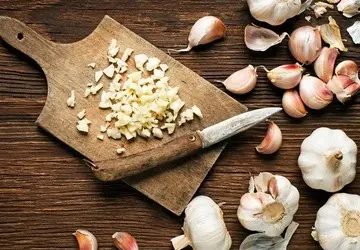 Какая польза чеснока для организма?